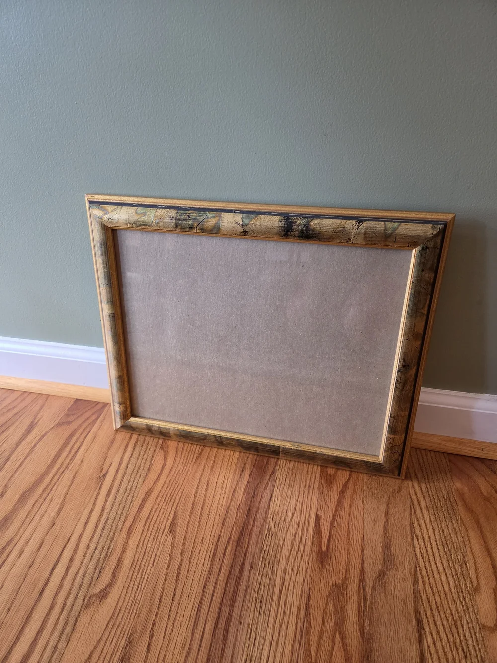 Vtg Gold & Black Wall Frame With Multi-Opening Photo Mat - Holds 11x14 Photo